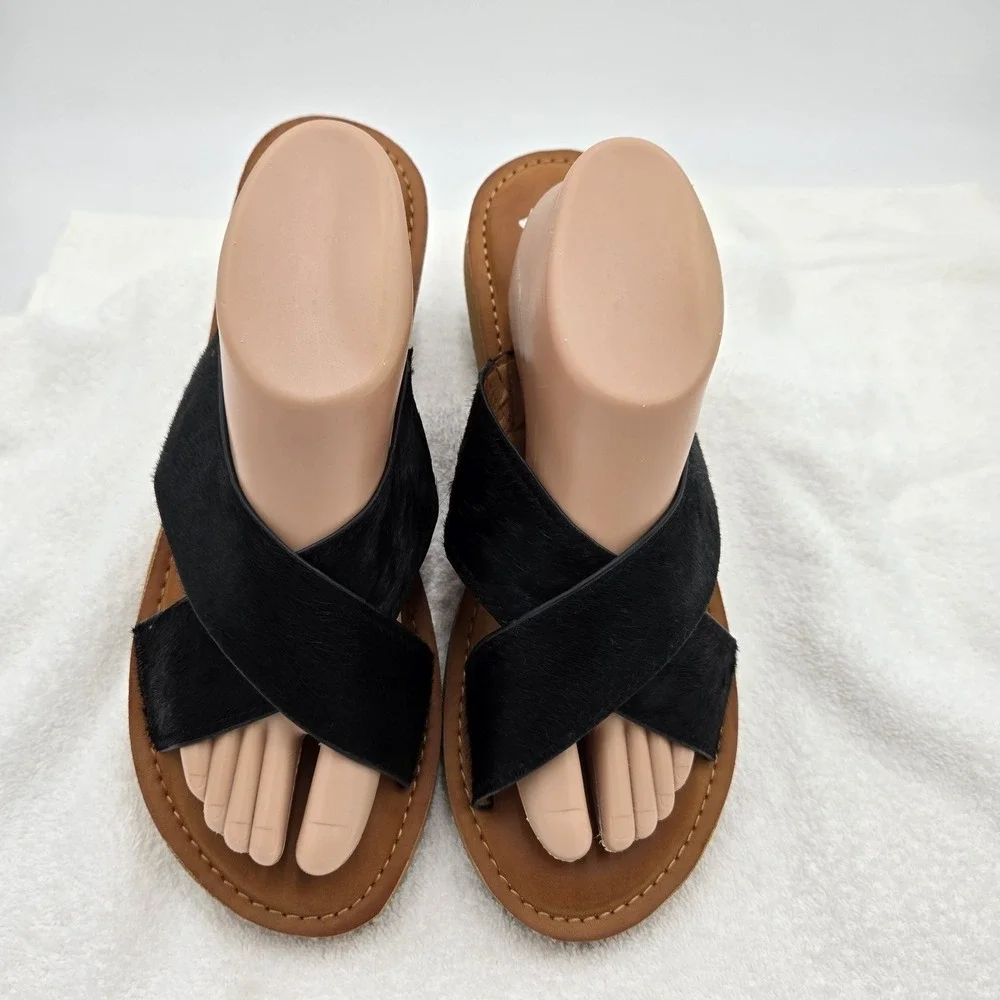Yellow Box Womens Size 11 Criss Cross Black Cowhide Fur Flat Slip On Sandals - Picture 8 of 12